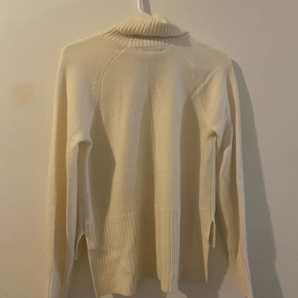 Veronica Beard Sweater - Picture 8 of 8